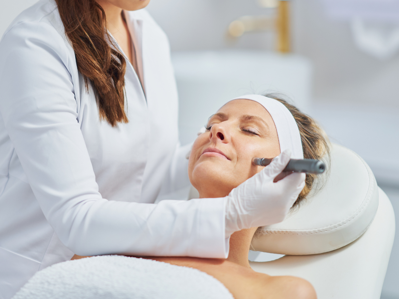 Dermatological Treatments for Enlarged Pores