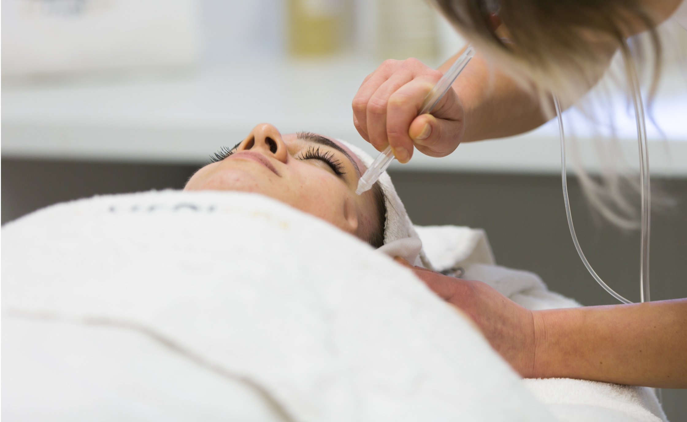 Jet Facial at EF Medispa